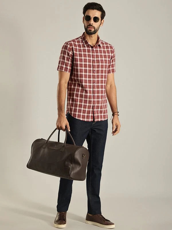 Indian Terrain Men's Slim Fit Half Sleeve Checkered Maroon Shirt